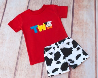 Cow Birthday Shirt, Two Year Old Birthday Shirt, Farm Theme, Birthday Shirt, Second Birthday Shirt, Applique Birthday Shirt,