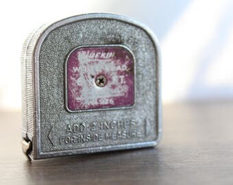 Vintage Lufkin White Clad 6' Tape Measure