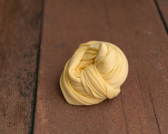 Yellow Newborn Wrap, Newborn Photo Prop, Stretch Knit Wrap, Light Yellow Wrap, Newborn Photography Prop, Newborn Fabric Wrap, Baby Wrap