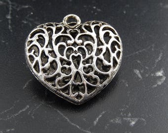 Tibetan style heart Pendant 1