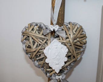 Heart scent and its plaster ornament