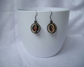 Ball earrings paper quilling