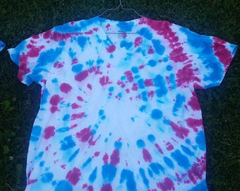Adult v neck size XL