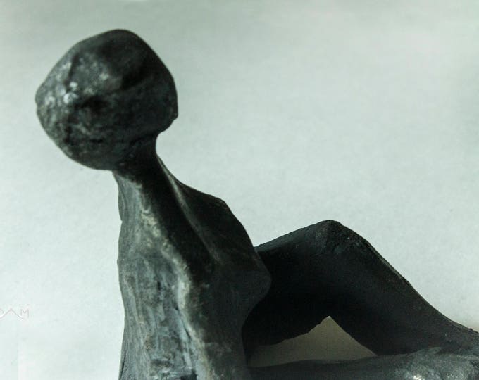 Ceramic Woman, Sculpture Raku, black Sculpture, Ceramic Sculpture, Unique Ceramic Figurine