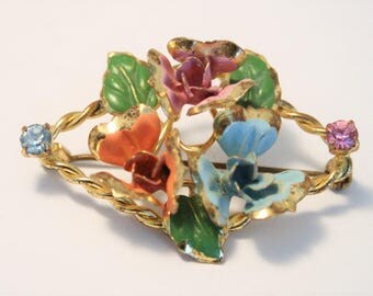 Vintage enamel flower brooch. pastel flower brooch