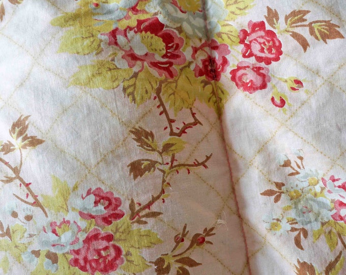 Vintage Boutis, Vintage Eiderdown, Rose Eiderdown Blanket, 1940s Feather Blanket, Vintage Bedding, Boho Blanket, Feather Quilt, Bed Spread
