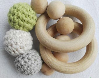 Teething ring - Teething toy - Sensory play