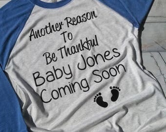 Thanksgiving reveal. Maternity shirts. Pregnancy shirts. Fall maternity shirt. Pumpkin Maternity.Pregnancy t shirt.