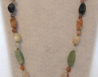 Vintage Multi Colored Polished Stone Necklace