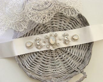 Ivory Bridal Sash, Opal Crystal Bridal Belt, White Opal Wedding Dress Belt, Crystal Beaded Sash Belt, Opal Rhinestone Wedding Sashes Belts