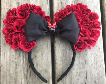 Red rose minnie ears - Minnie Mouse ears - disney ears - Minnie Mouse headband - rose ears - red rose headband - disneyland - disney world