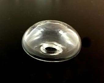 A domed (25 x 10 mm) glass dome to fill