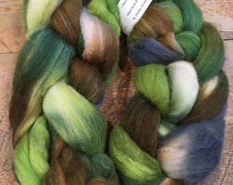 4 oz Blue-Faced Leicester Top - "Natural"