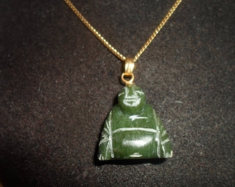 Vintage Jade Buddah Pendant with 18"Goldtone Chain