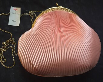Hess's 1970s Pleasted Clutch Purse Still New With Tag . Vintage Hess's Evening Bag . Beautiful Vintage Bag