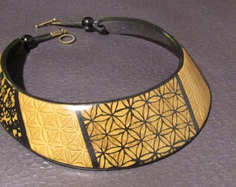 Black and gold polymer bib necklace. Neck circumference. Torque necklace. Modern necklace.