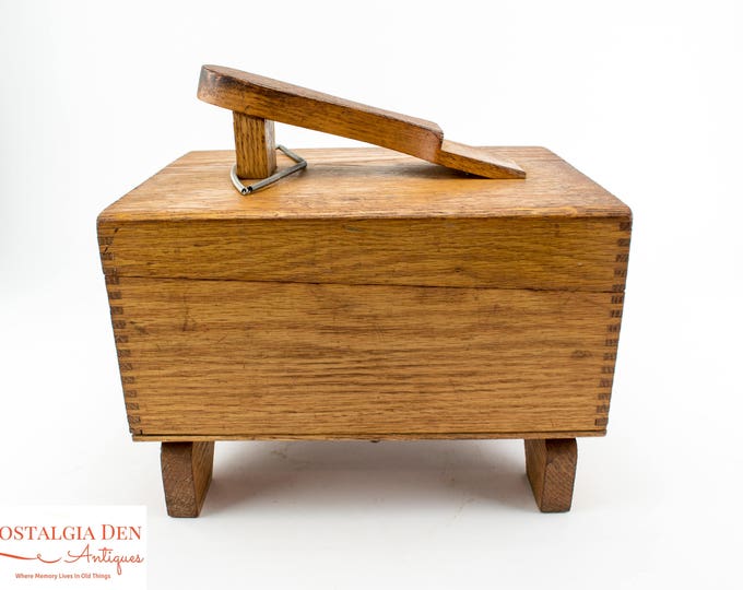 Vintage Shoe Shine Box | Griffin Shinemaster Kit | Finger Jointed Oak Chest