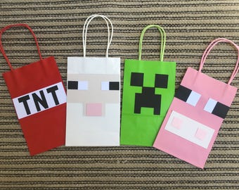 Minecraft birthday,minecraft party,minecraft favor bags,minecraft birthday party,minecraft favors,minecraft gift,gift bags,minecraft