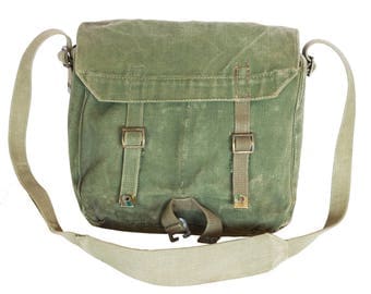 Green Messenger Bag, Cross Body Bag Travel Bag, Army Cross Body Bag, Vintage Army Bag, Green Heavy Duty Canvas Bag