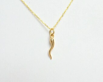 Italian Horn Necklace 14k Yellow Gold/ Gold Italian Horn Necklace/ Horn Necklace/ Mini Horn Necklace/ Layering/ Solid Gold Horn