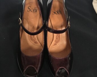 Vintage Maroon Pattent Leather Peep Toe