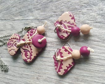 Magenta and white necklace and earrings set