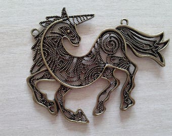 Unicorn, bronze antique, Tibetan style links