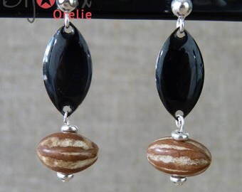 Silver earrings, black sequin and bead