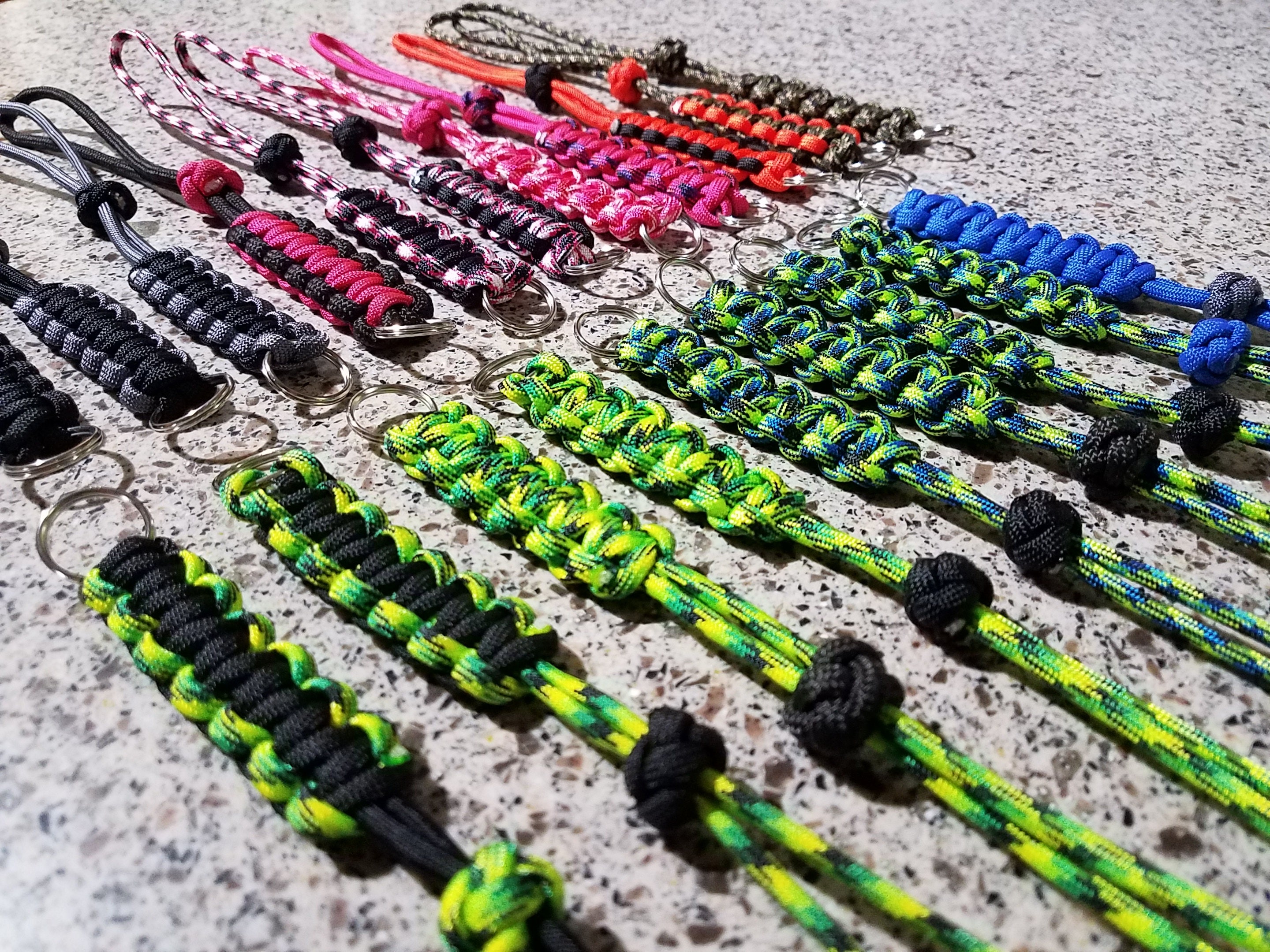 Adjustable Paracord Lanyard