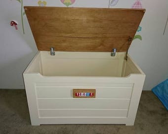 soft close stays toy box