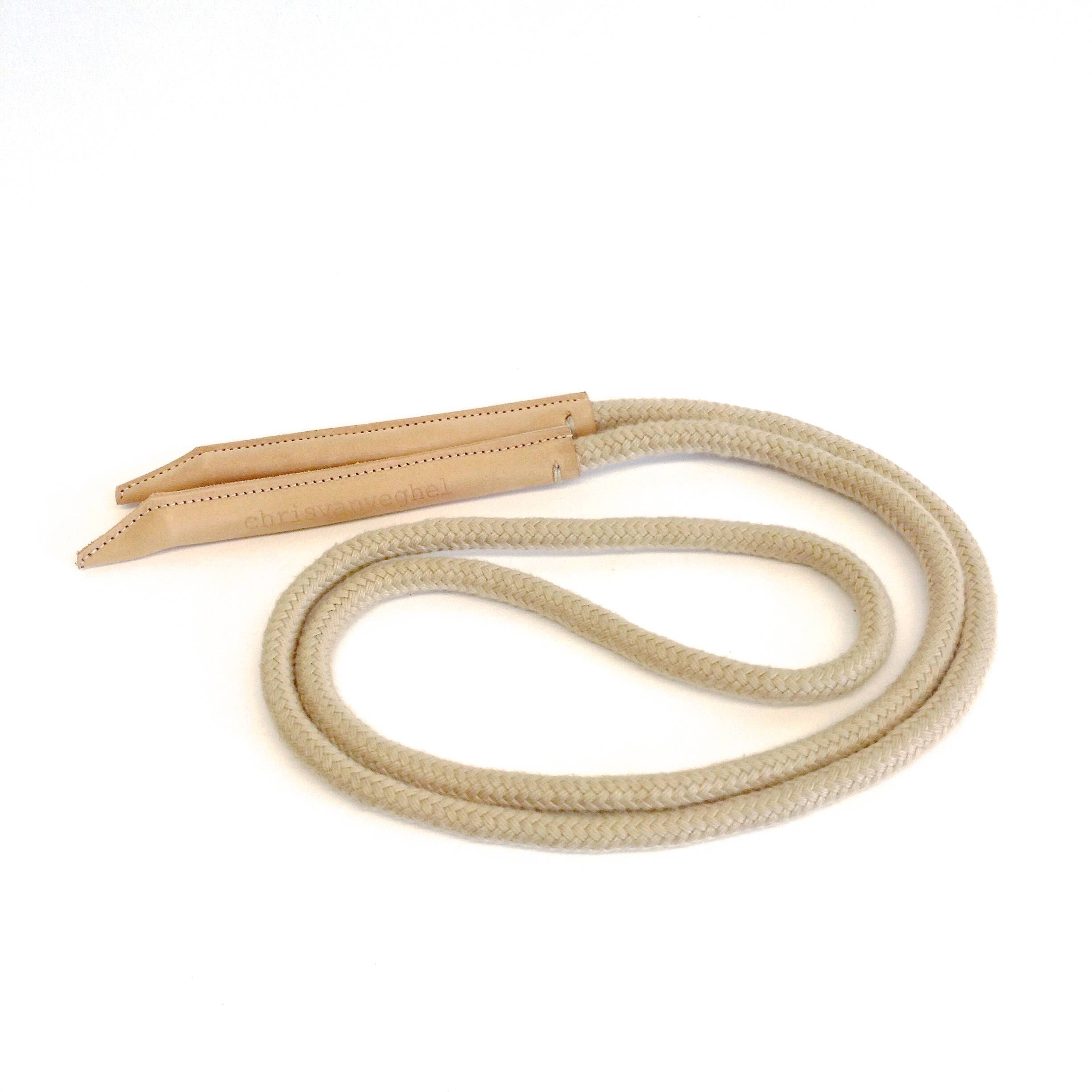 Belt rope leather detail