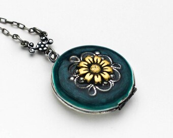 Sunflower Necklace, Sunflower Locket Necklace, Sunflower Locket, Sunflower Jewelry, Sunflower Pendant, Birthday Gift, Bridesmaid Gift