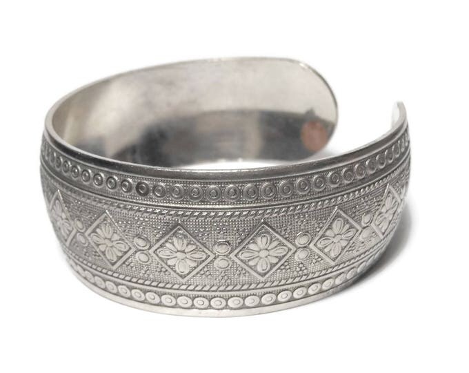 FREE SHIPPING Silver plated cuff bracelet, floral geometric design, metal beading, raised flowers in diamond shape, wide adjustable cuff