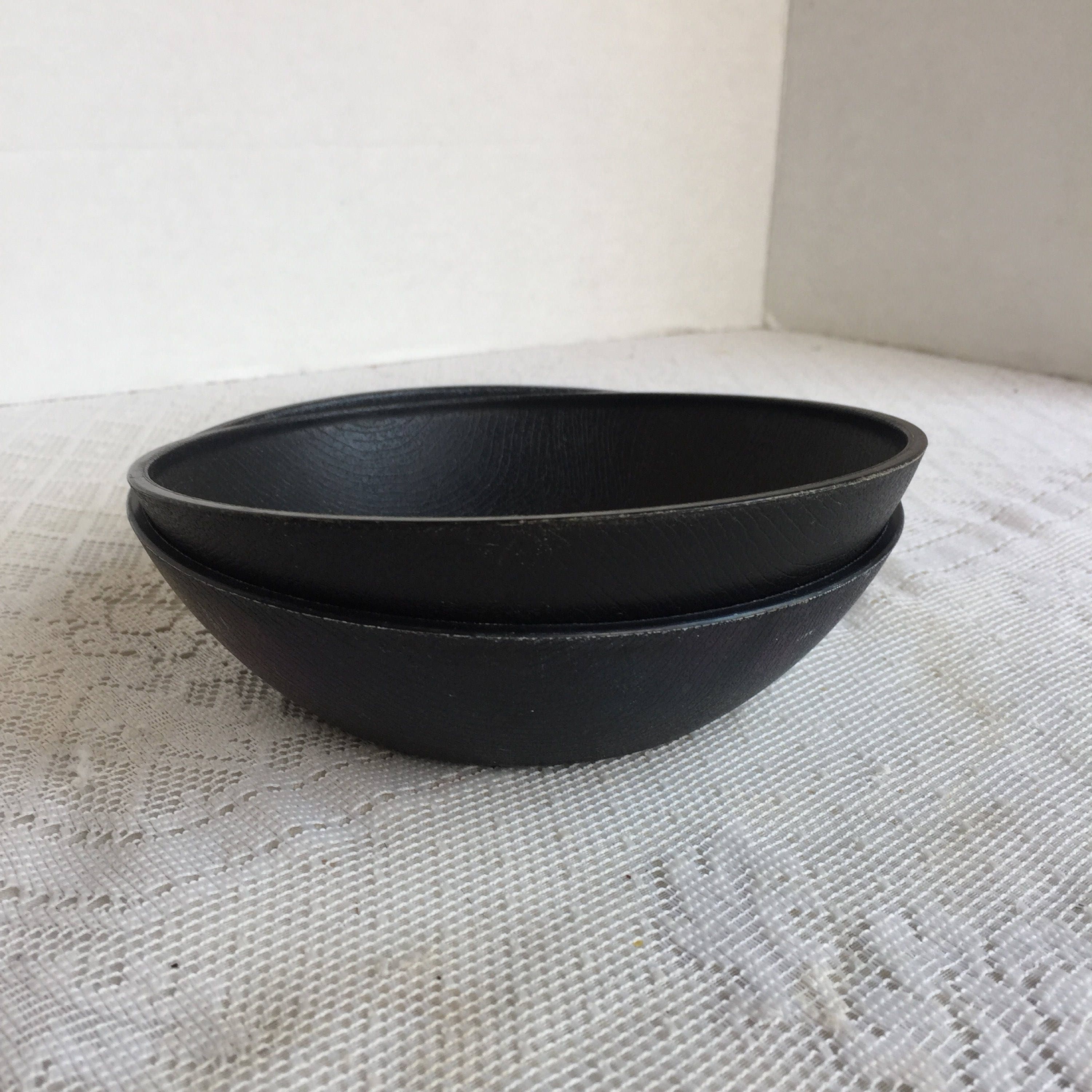 Vintage Black Melamine Woodgrain Dessert Bowls / Melmac Berry