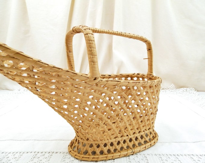 Vintage French Woven Wicker Wine Bottle Holder Basket, Retro Mediterranean Serving Tableware from France, Dinner Party Table Accessory Vintage French Woven Wicker Wine Bottle Holder Basket, Retro Mediterranean Serving Tableware from France, Dinner Party Table Accessory