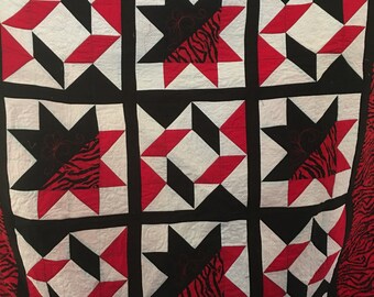Red and black quilt | Etsy