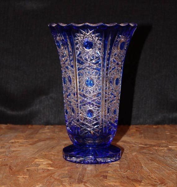 Valaksa Bella Slovakia Hand Cut Crystal Vase / Flower Holder