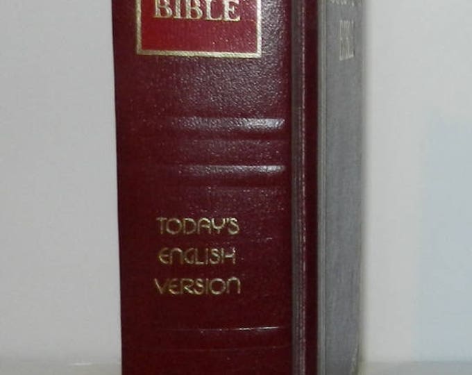 The Good News Bible, 1976, Todays English Version, Thomas Nelson Inc. Imitation Leather – 1976