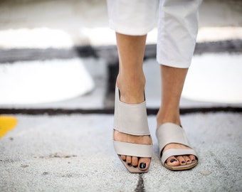 gray strappy flat sandals