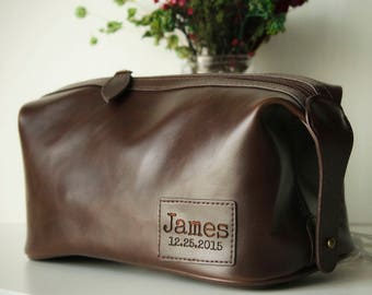 Personalized Groomsmen Gift Mens Toiletry Bag Father Gift for Mens Gift for Him Leather Dopp Kit Bag Groom Gift Groomsman Gift