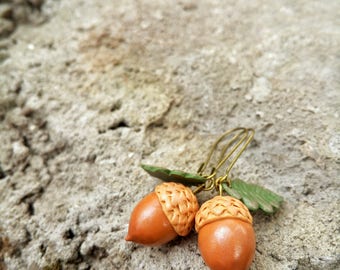 Acorn earrings Acorn jewelry Autumn fall earrings Gold acorn earrings Woodland earrings Dangle earrings Rustic nature style Nature earrings