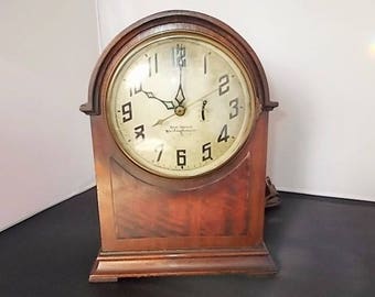 Antique Electric Mantel Clock by New Heaven/Westinghouse "Mentor" Cathedral- Gothic Style