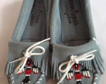 Minnetonka Light Blue Moccasins Size 5