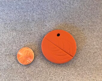 Leaf Imprint Aromatherapy Diffuser Pendant