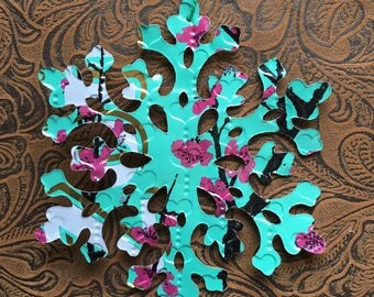 Snowflake using recycled Arizona Tea aluminum can