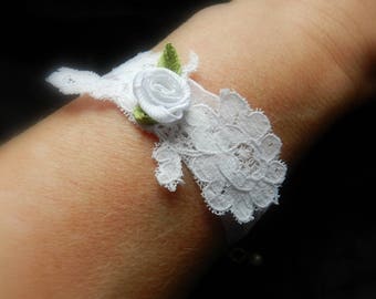 Romantic bracelet for bridal organza and lace, white color