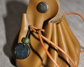 Chestnut brown leather purse