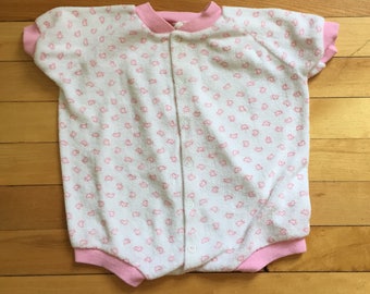 Vintage 1980s Baby Infant Girls White Pink Hearts Terry Cloth One Piece Onesie Romper! Size 12 months