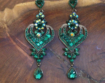 emerald green rhinestone long earrings, emerald green pageant chandelier earrings, emerald prom earrings, clip on emerald green earrings