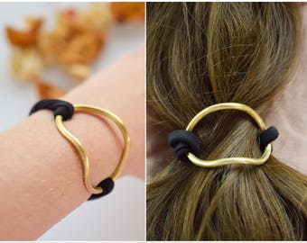 Curved brass hair cuff with elastic cord, brass bracelet, ponytail holder, simple brass hair accessory, bun pin, hair holder, hair jewelry